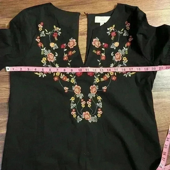 Braeve Black Embroidered Boho Floral Ruffle Split Neck Dress Womens Size Medium - Picture 9 of 13